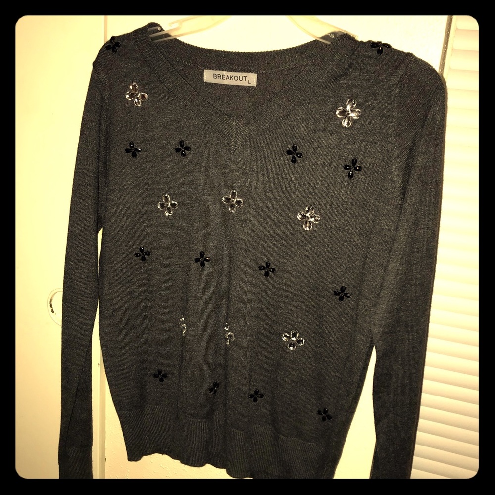 Very pretty sweater shirt